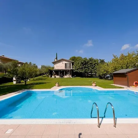 Lia, Casa In Collina Con Piscina. *