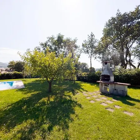 Lia, Casa In Collina Con Piscina.