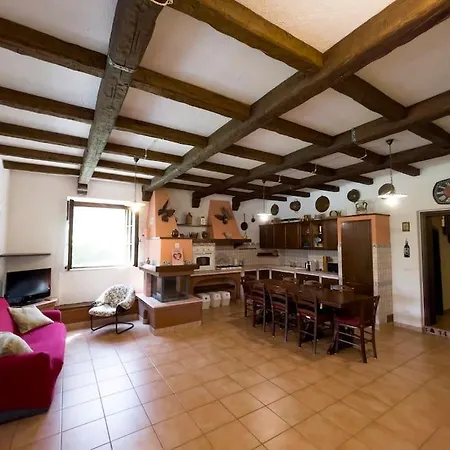 Lia, Casa In Collina Con Piscina. * Purello